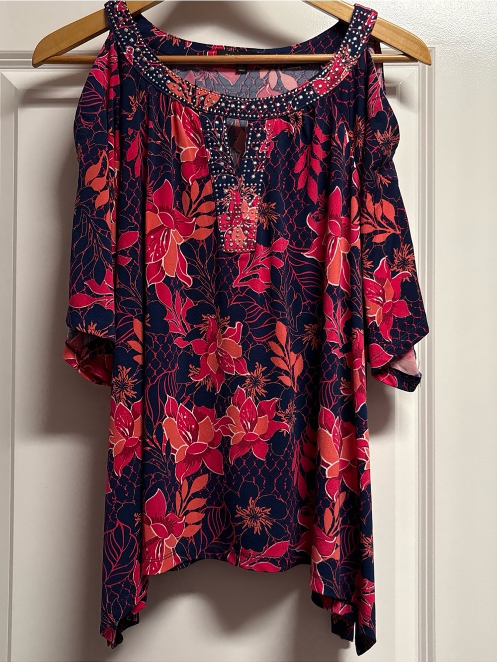 Ava & Grace Navy Cold-Shoulder Tunic with Pink & Coral Floral Print large petite